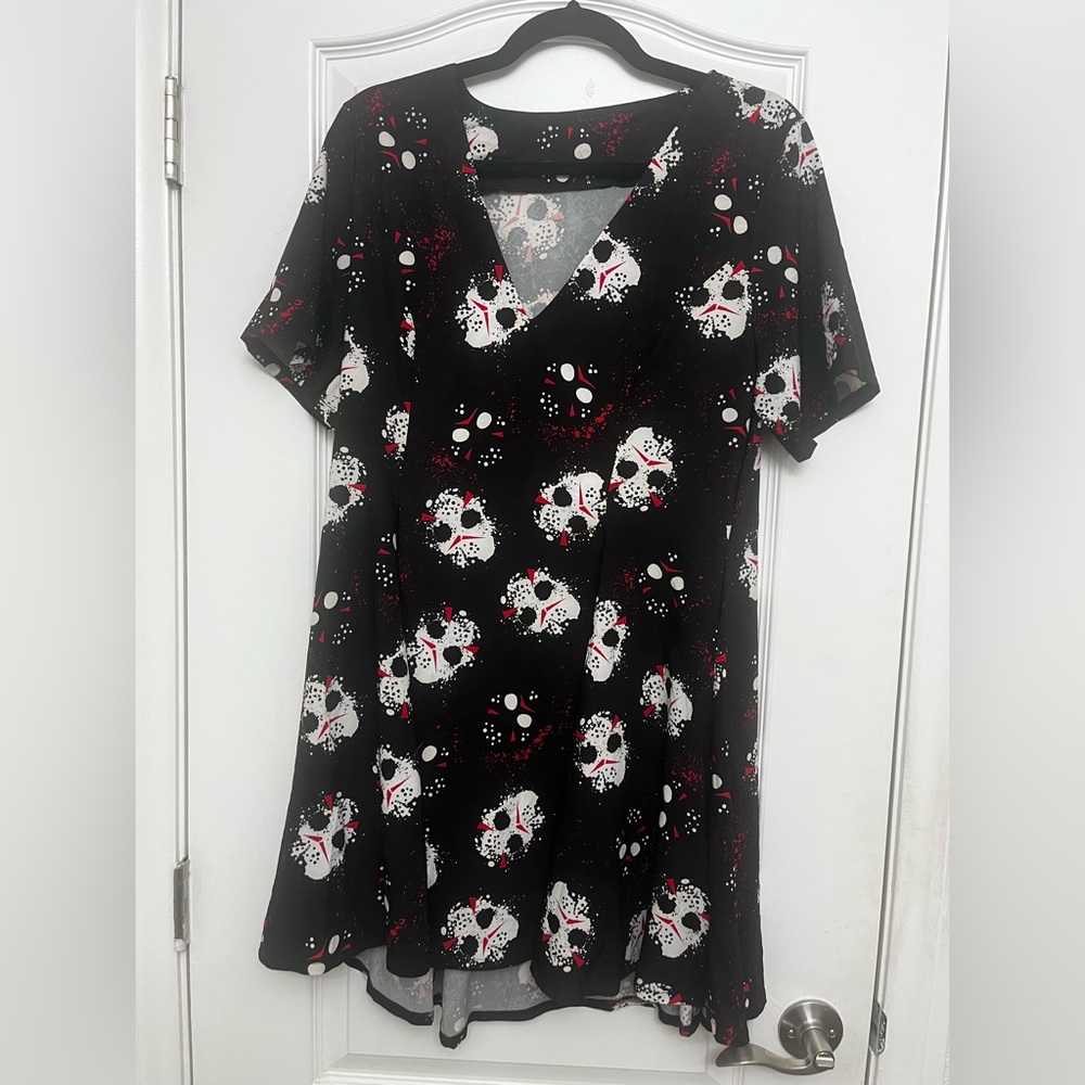 BNWT Friday The 13th Evil V Dress Large